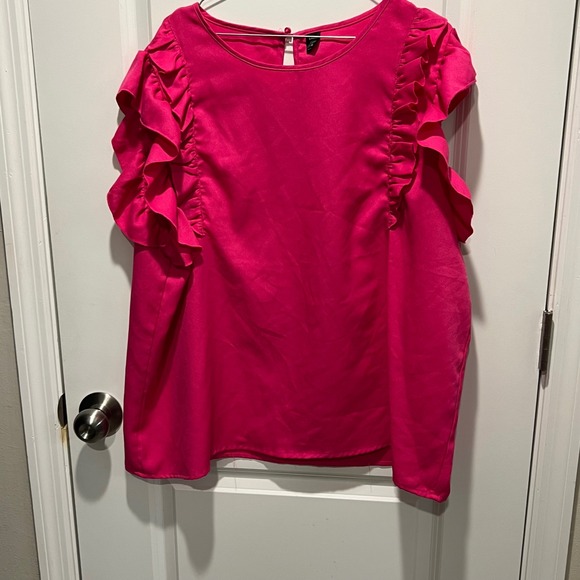 SHEIN Tops - SHEIN Curve Hot Pink Ruffle Cap Sleeve Blouse 4XL Fuchsia Keyhole Back Top